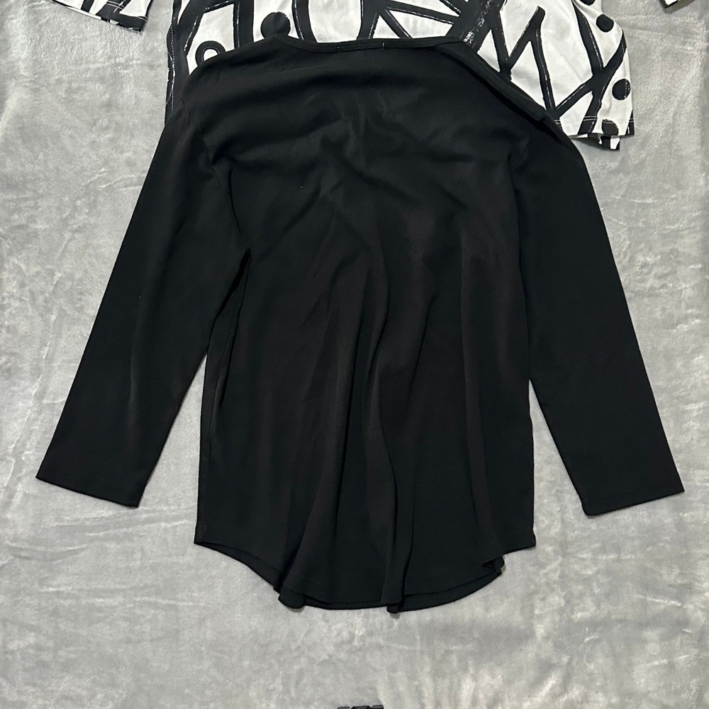 Lot of 2 - Jess & Jane Abstract Geometric 3/4 Sleeve Tops Black White Abstract S - Picture 5 of 15